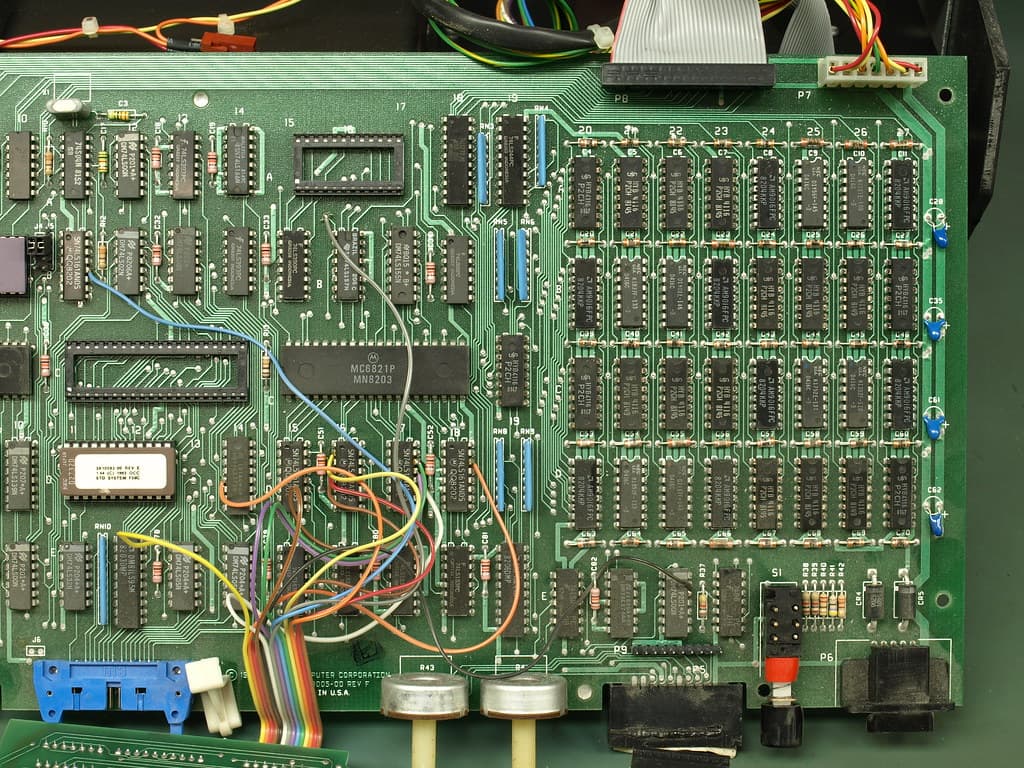 Osborne 1 Computer Teardown
