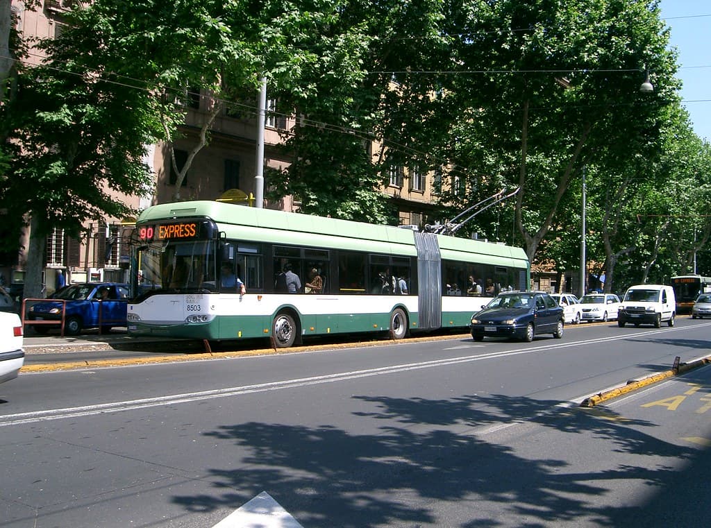 Rome-Battery-Trolleybus-Wire-Mode-CIMG3028
