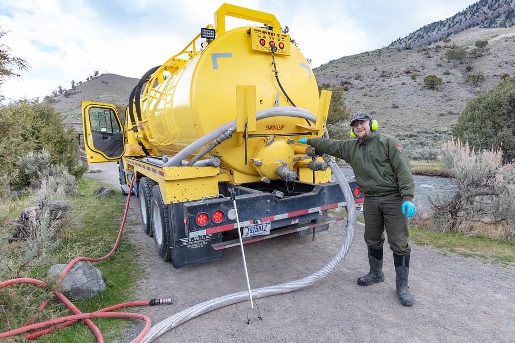 Employees, honeywagon, pumpertruck