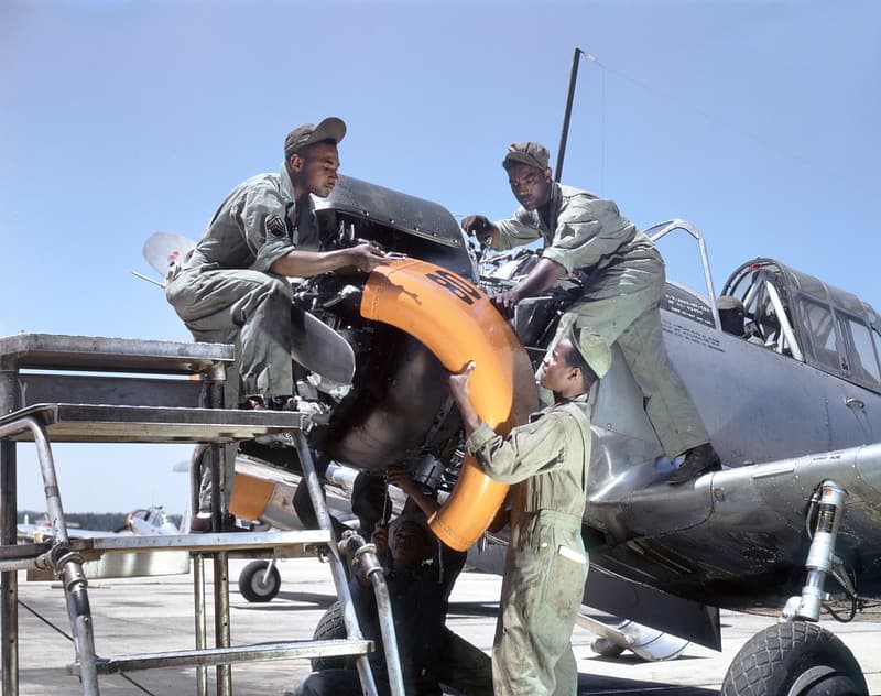 Airplanes, flight, history