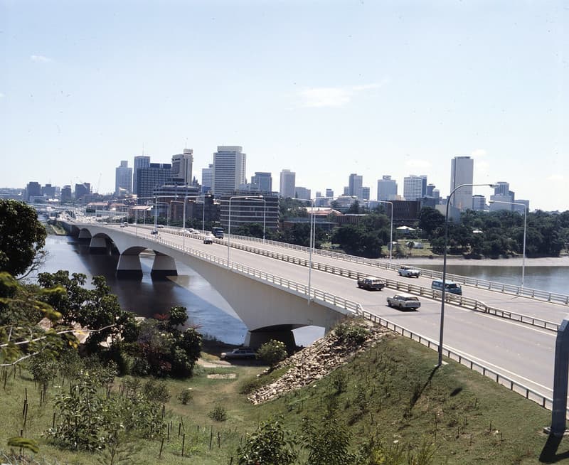Captain Cook Bridge, Brisbane City (1979)