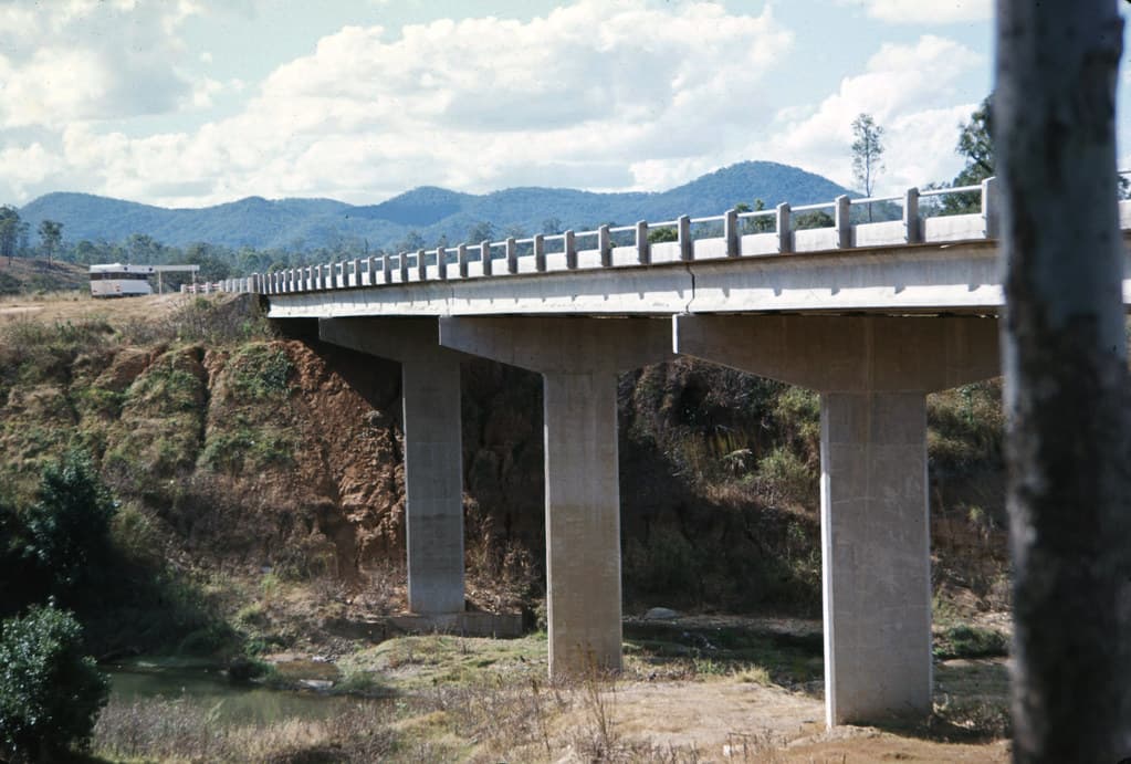 Kolan River Bridge, Bruce Highway (1975)