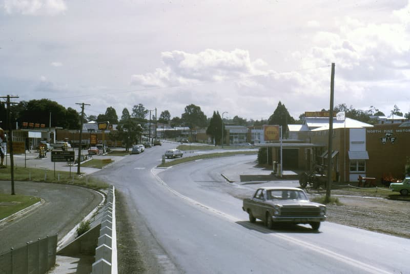 Brisbane City, Petrie intersection, Bruce Highway (1973)