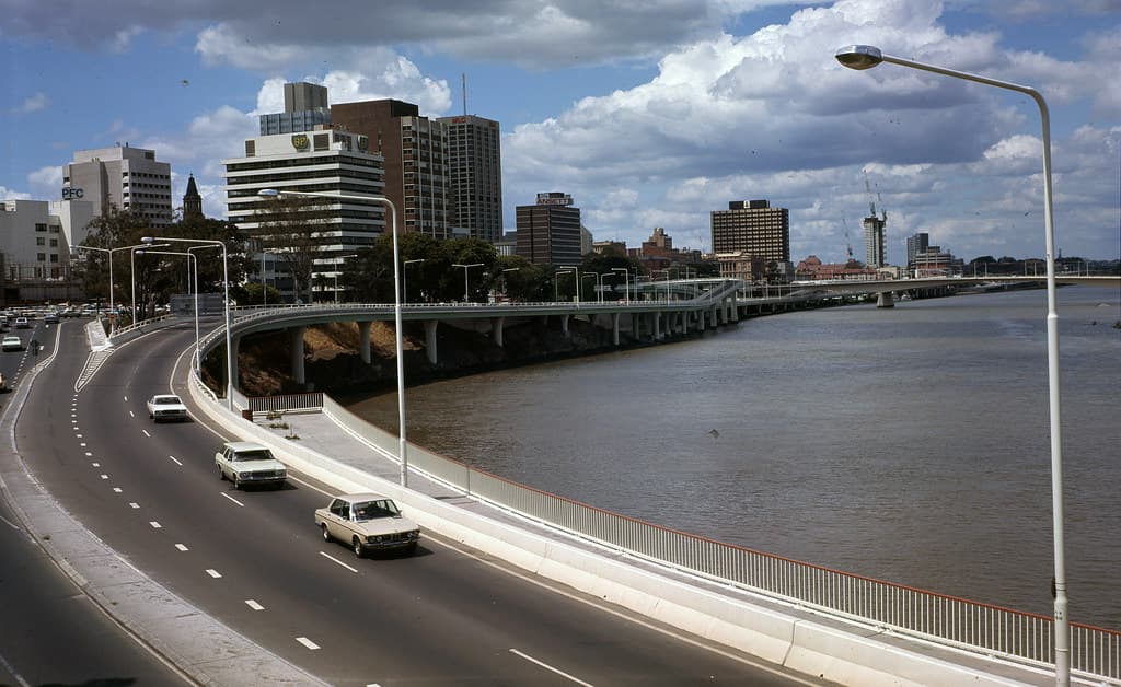 Brisbane City, Riverside Expressway (1977)