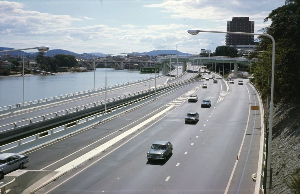 Brisbane City, Riverside Expressway (1977)