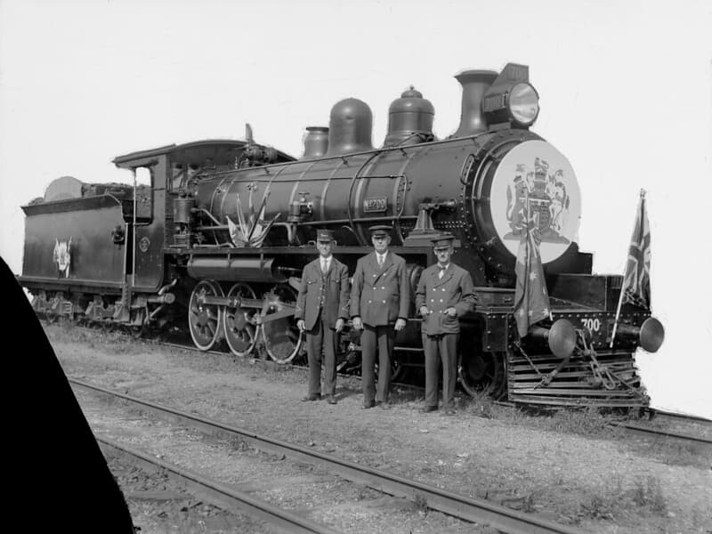 Archives, engine, glass