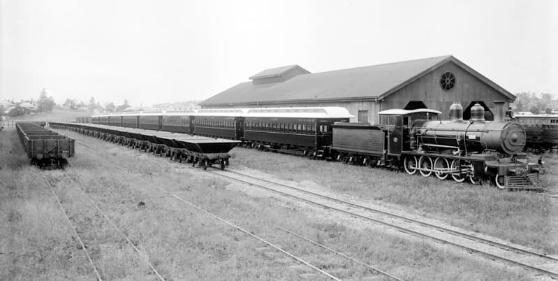 Archives, engine, glass