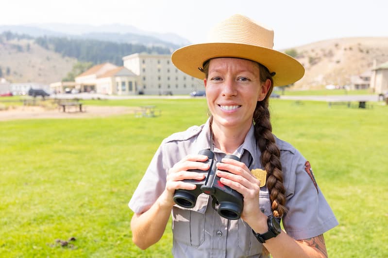 #PlanLikeAParkRanger: Give wildlife room, use a zoom