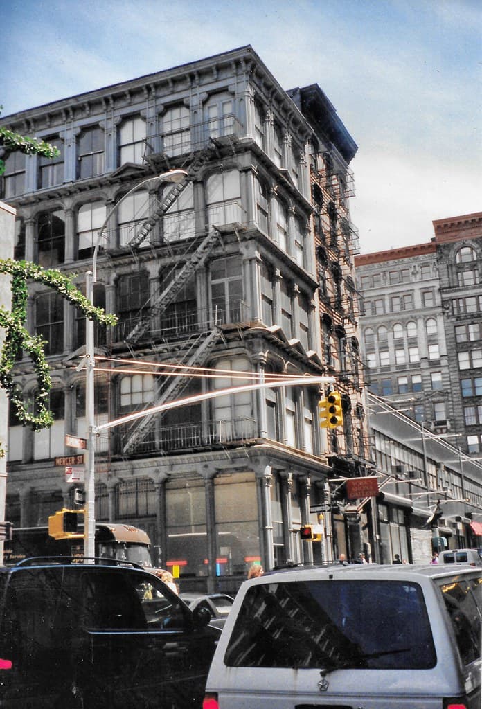Soho District - Manhattan - New York City - Spring & Mercer Street