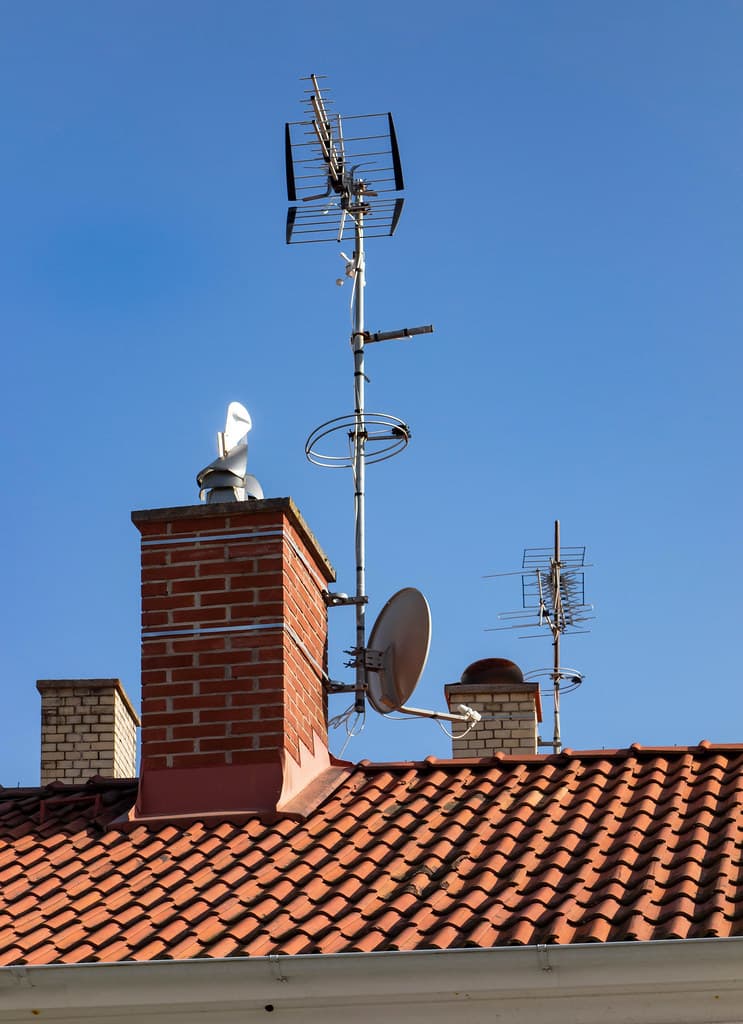 Antennae on the roof of Gamla Strandgatan 12, Gamlestan, Lysekil
