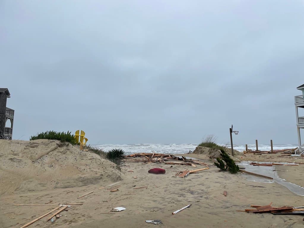 Site of home collapse at 24265 Ocean Dr, Rodanthe (1) 05-10-2022