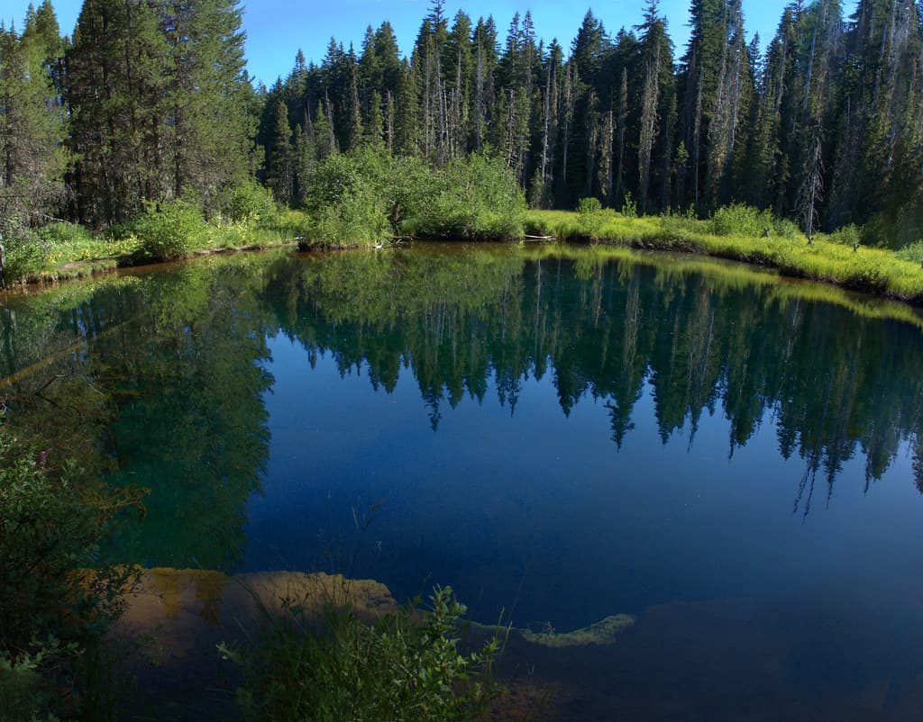 Little Crater Lake, Oregon