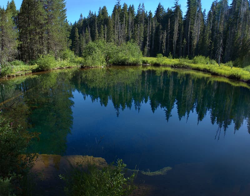 Little Crater Lake, Oregon