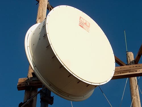 30 A Microwave Antenna, 4' In Diameter