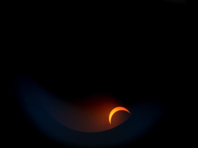 20240408 151701 Telescope glare