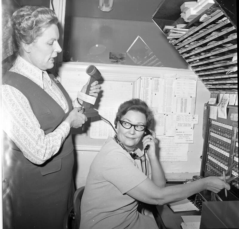 1973-01-18 Switchboard-02