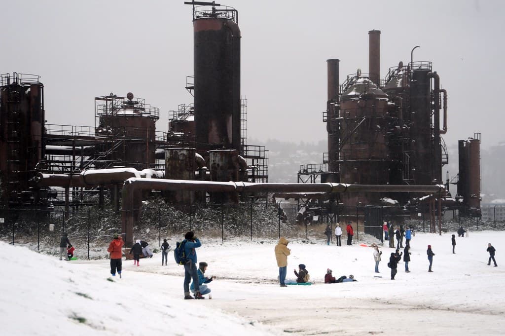 Enjoying, folks, gasworkspark