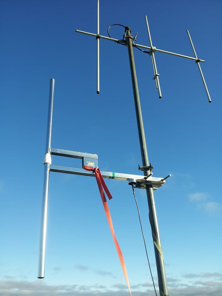 20121023 105847 FM 90,5 transmitter antenna