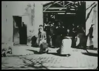Employees Leaving the Lumière Factory (1895)
