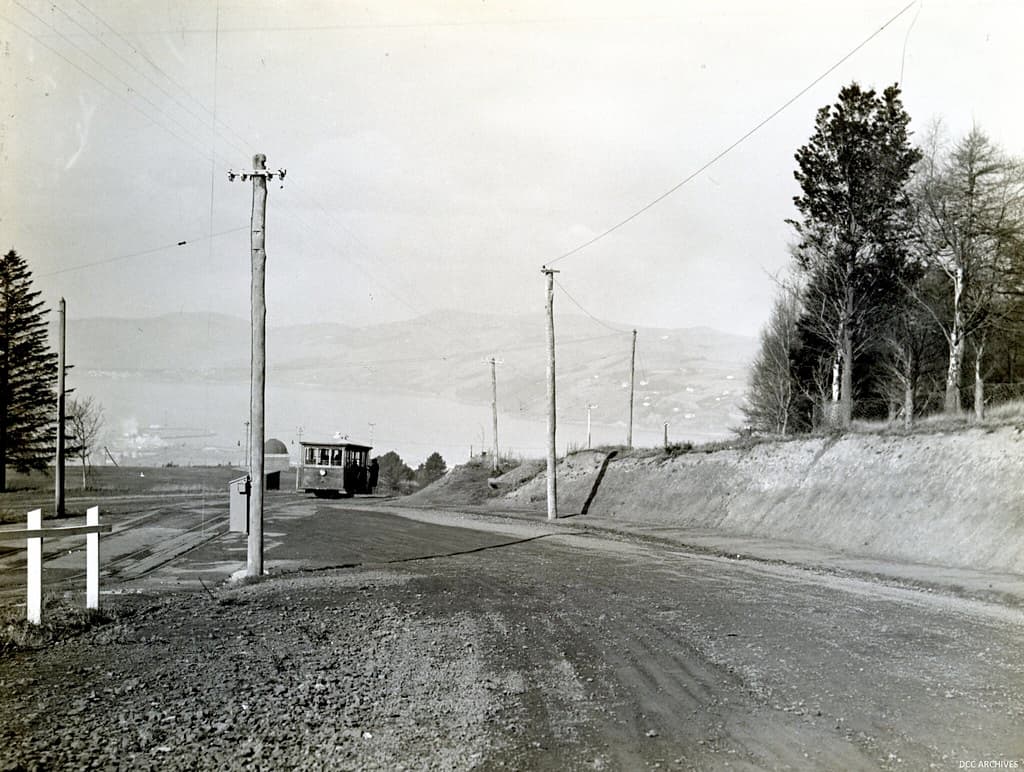 Cable Car at Ross Street intersection, on Rattray Street line c1920s