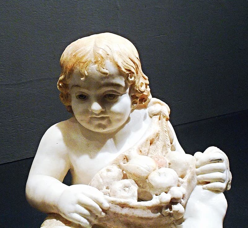 Archaeologicalmuseum, child, fountain