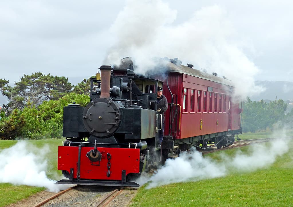 Kerr Stuart No 4185.Ocean Beach Dunedin.