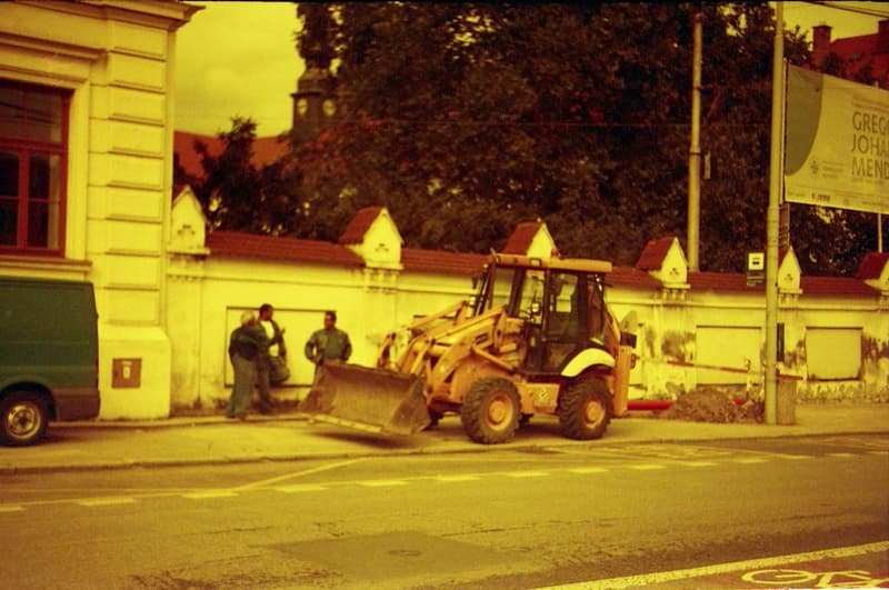 Kiev 4 - Redscale - New Scan - Workers with Machinery