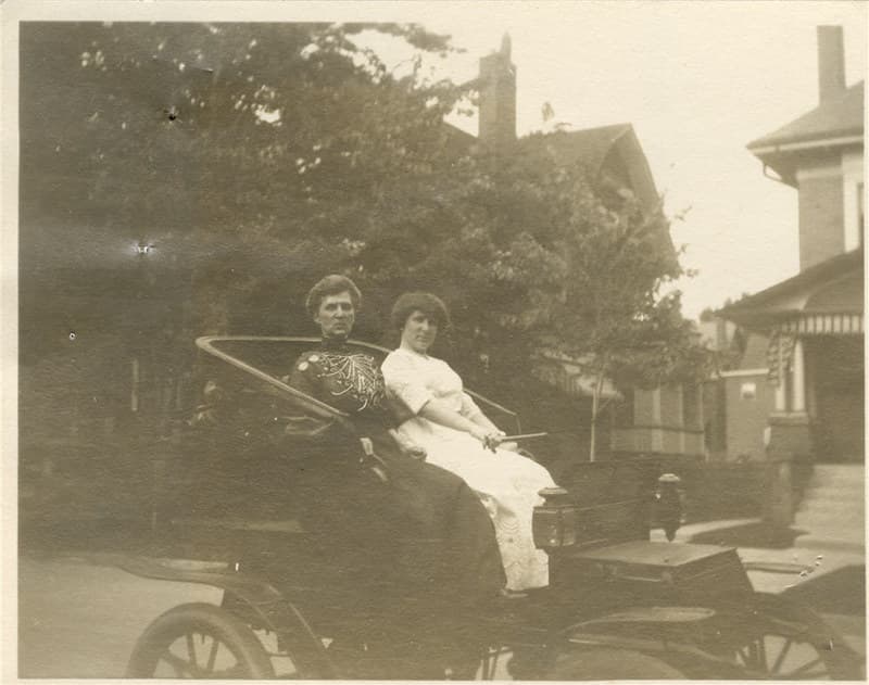 Women in Electric Car