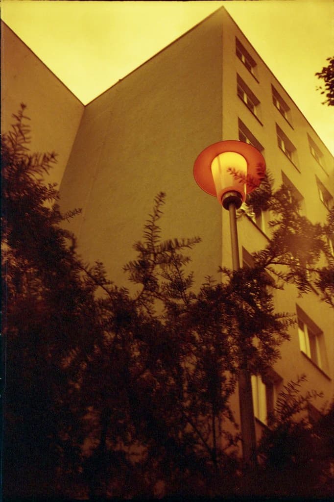 Smena 8M - Redscale - Lamp 2