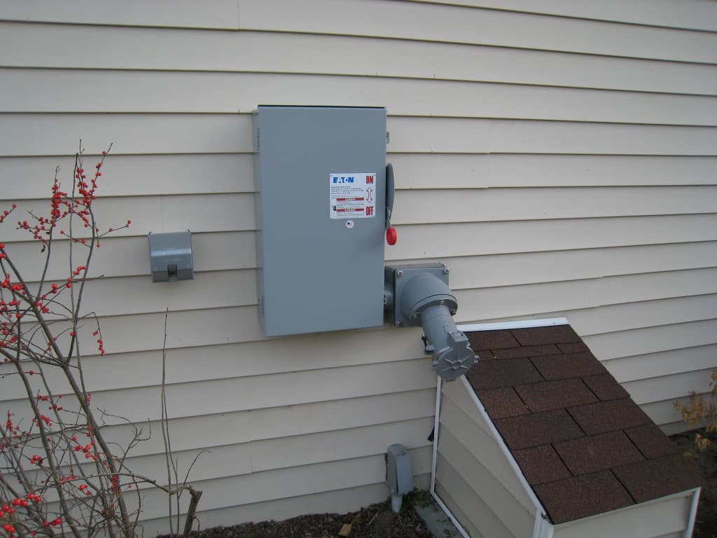 Electrial fixtures to control that backup power generator