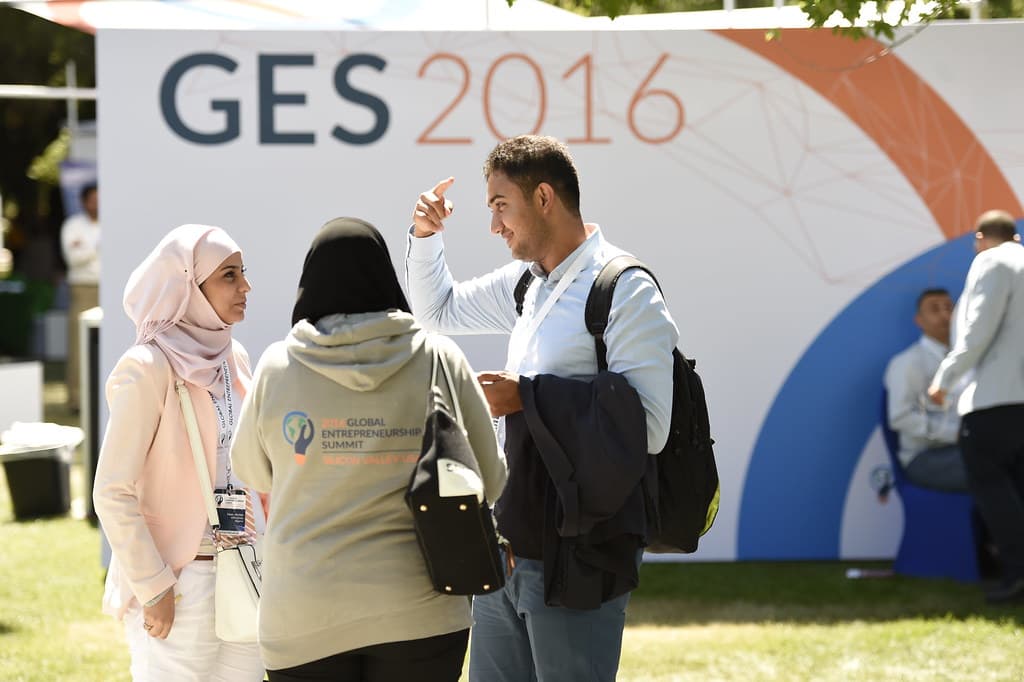 Delegates Network During the Global Entrepreneurship Summit