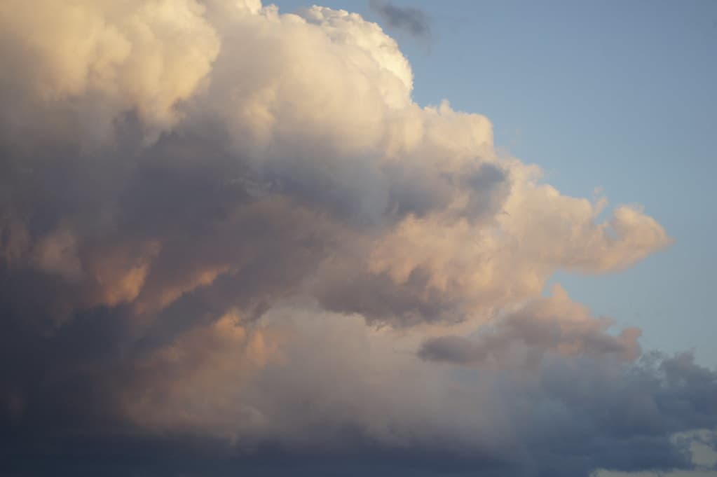 Cloud-stock15-03-31