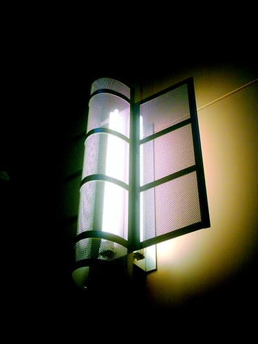 Light fixture