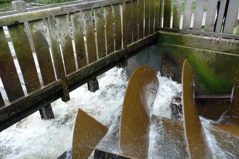 Mapledurham hydro turbine (2)