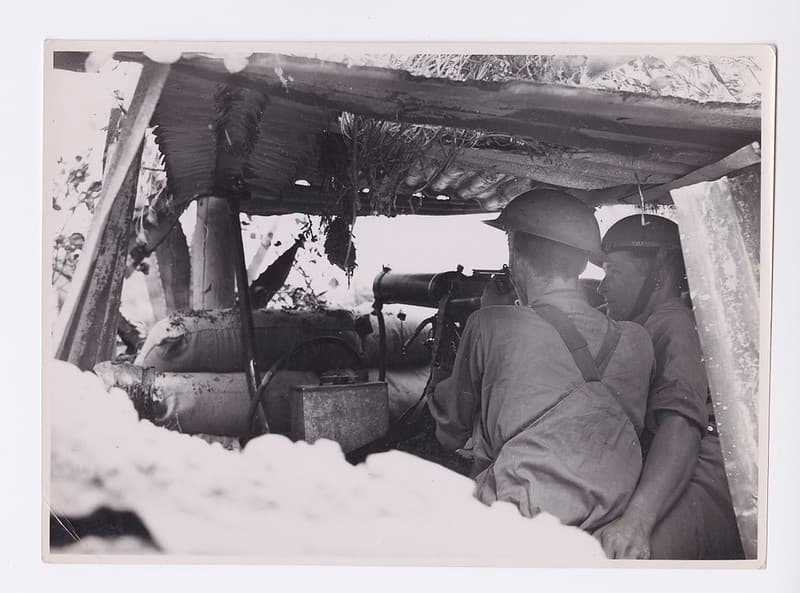 Soldiers training with a machine gun, ca1940