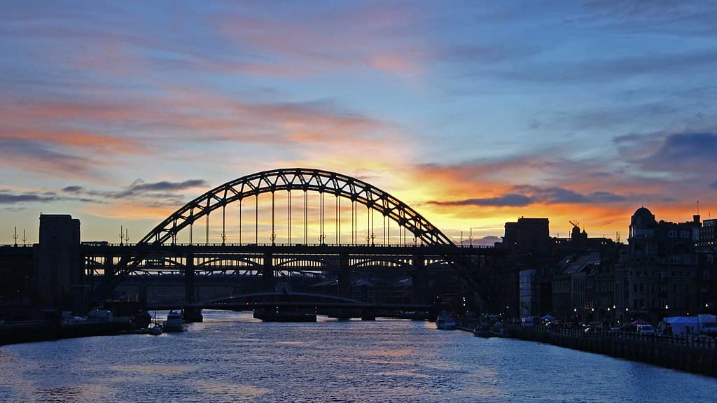 Closing down the quayside market