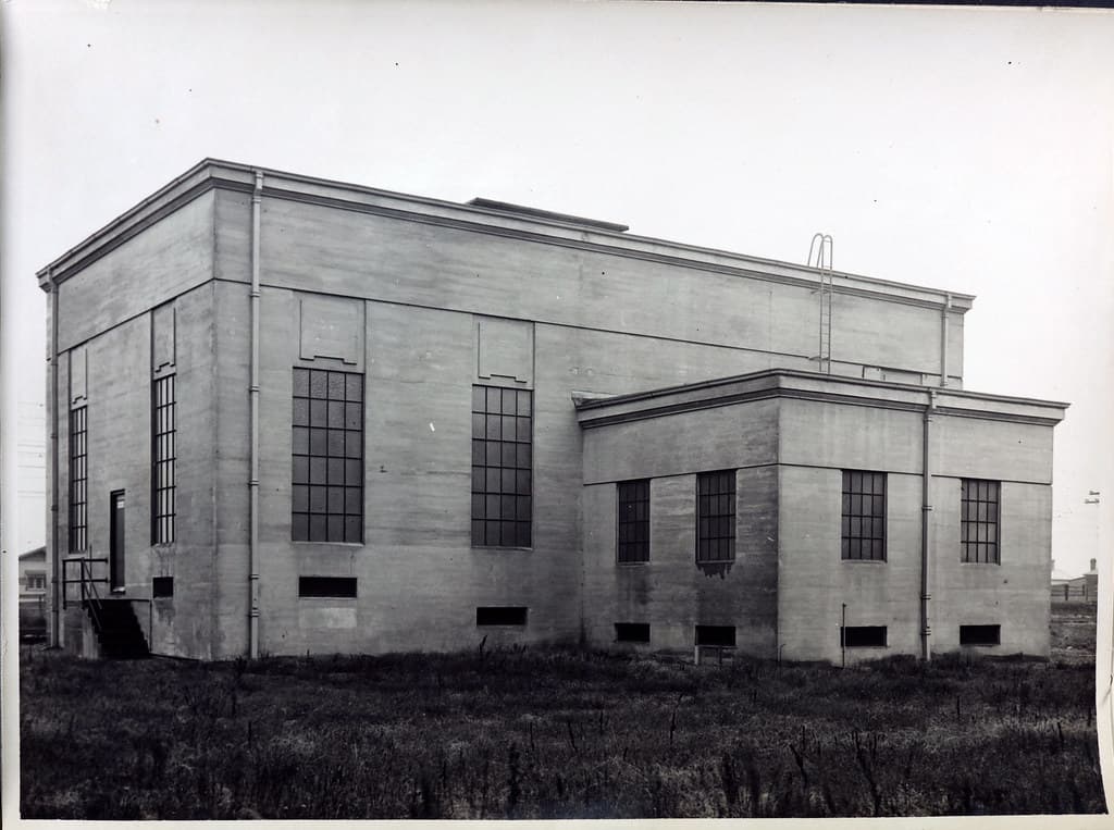 Archives, blackandwhite, electrification