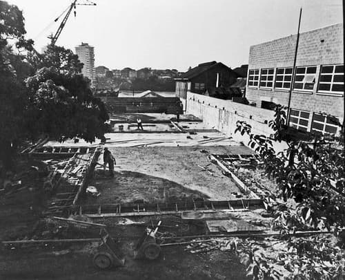 Building construction at Yungaba Migrant Hostel, August 1970