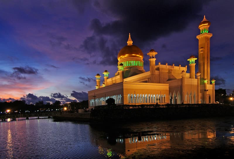 Sultan Omar Ali Saifuddien Mosque