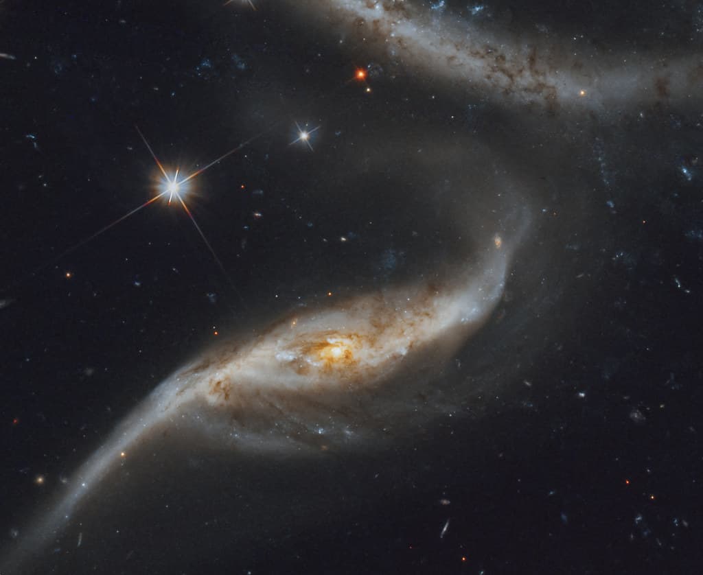 Hubble Legacy Archive Data: UGC 1813 [Explored]