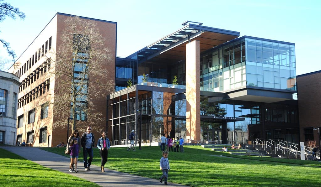 Businessschool, campus, paccarhall