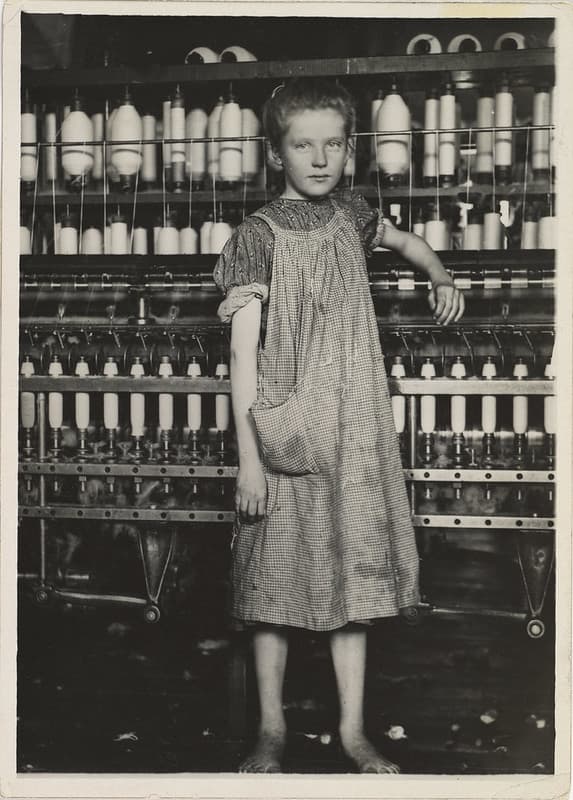 Americans, barefoot, child