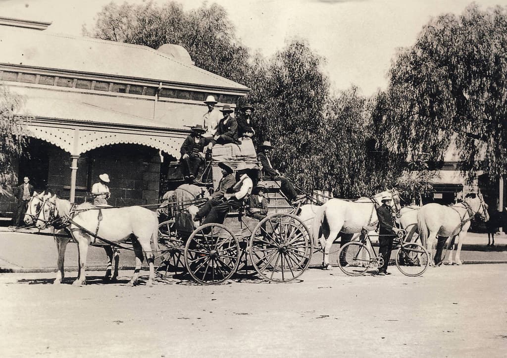 Aussiemobs, australiapost, bicycle