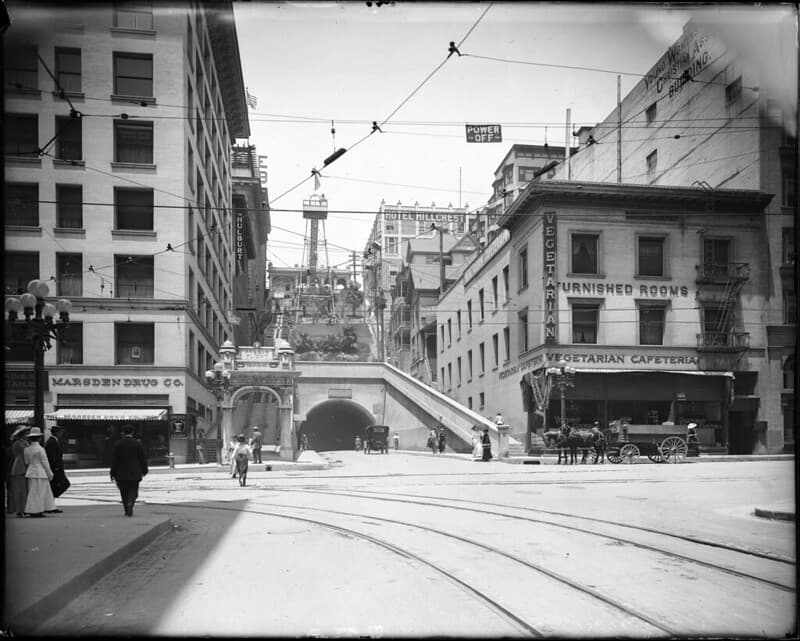 Rdstreetlosangeles, angelsflight, bunkerhilllosangeles