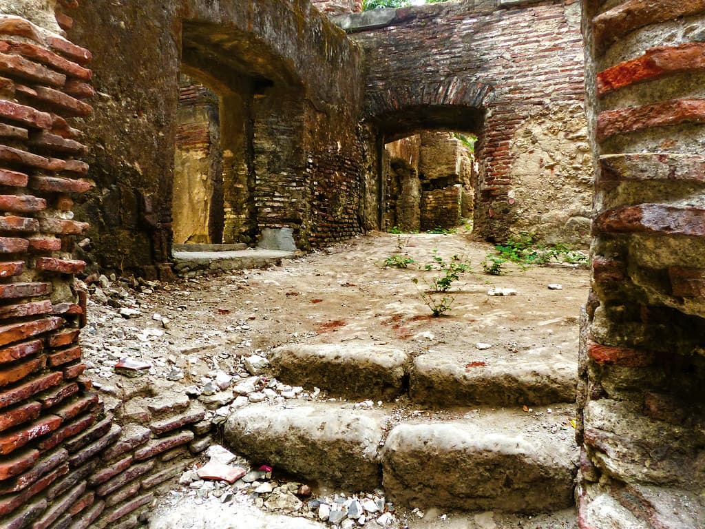 Ruins of old convent Paoay.