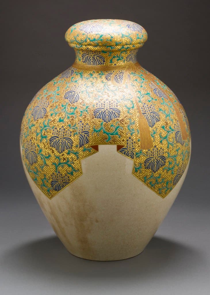 Tea Storage Jar with Paulownia and Thunder Pattern LACMA M.2007.130a-b