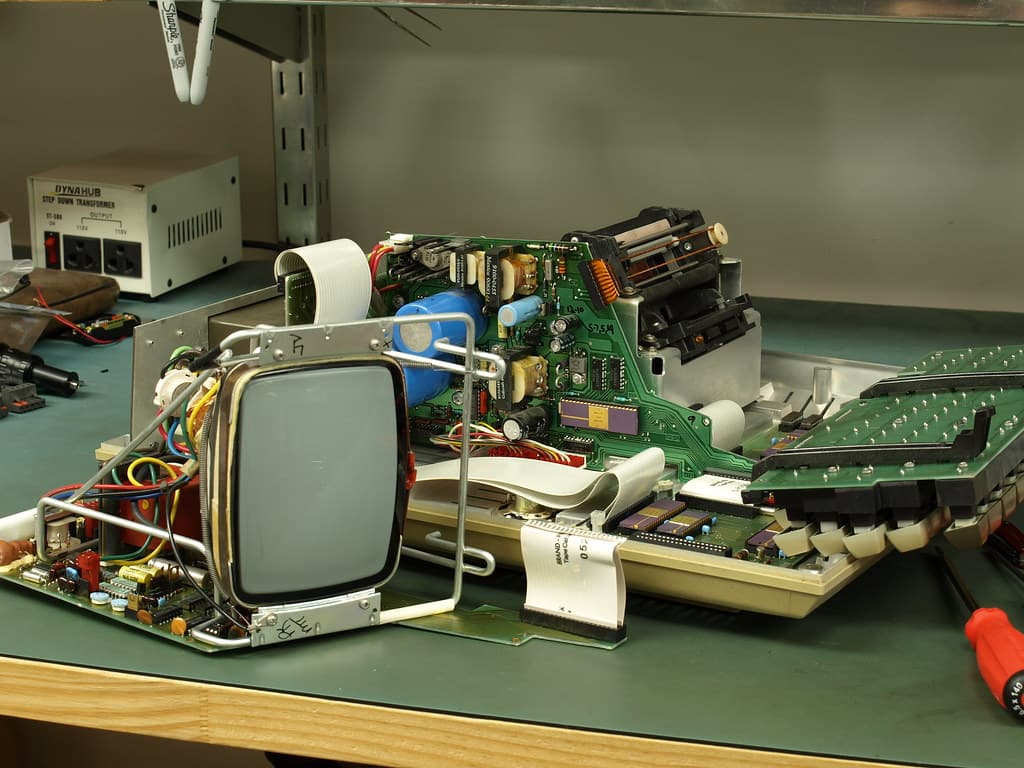 HP85 Computer Teardown