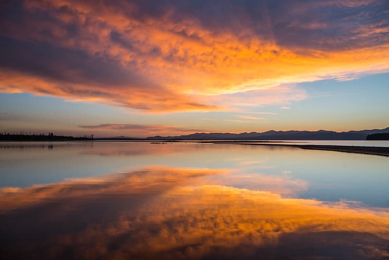 Sunrise on Yellowstone Lake (Flat Mountain Arm)