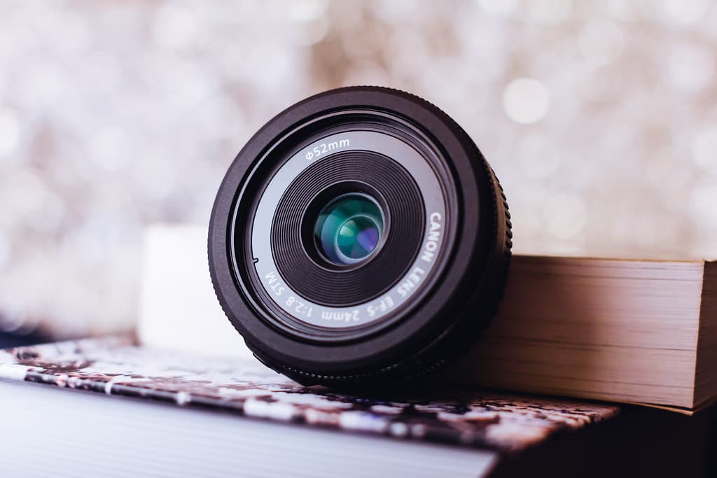 Canon camera lens