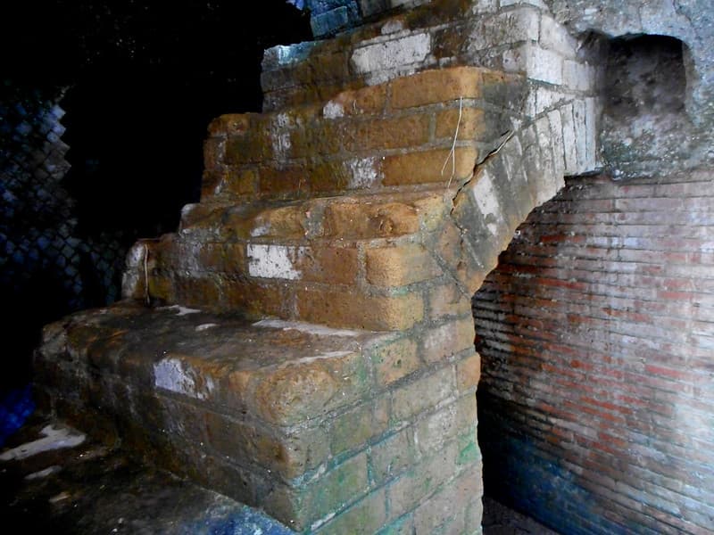 Amphitheater, arena, hadrianage